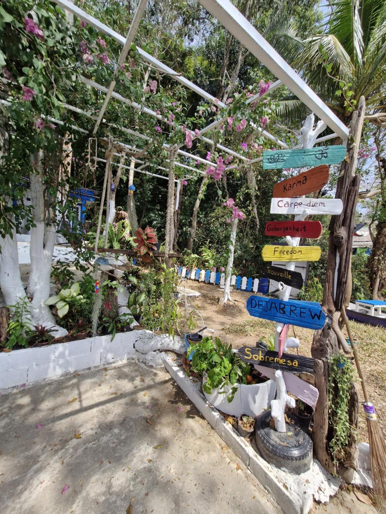 Hébergement de vacances Secret Garden Family House *